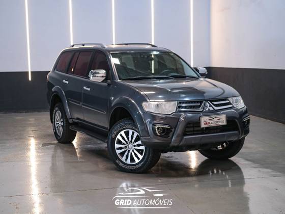 MITSUBISHI PAJERO 3.2 HPE 4X4 7 LUGARES 16V TURBO INTERCOOLER DIESEL 4P AUTOMÁTICO